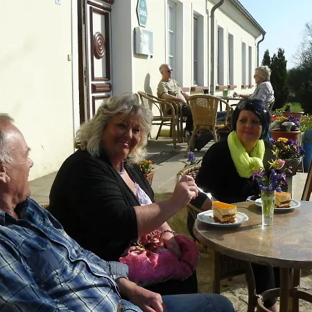 Hotel Gutshaus Kajahn Gustow (Vorpommern-Rugen)