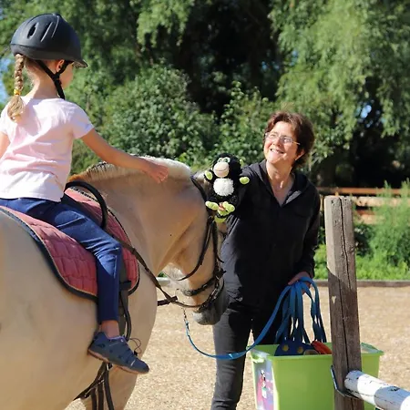 Gutshaus Kajahn Hotel Gustow (Vorpommern-Rugen)